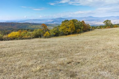 Cherna Gora dağın, Pernik bölgesi sonbahar manzara