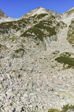 Muhteşem manzara sol Kralev Dvor geçişte, Pirin Dağı