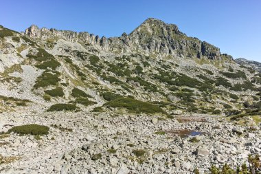 Dzhangal tepe ve Samodivski gölleri, Pirin Dağı ile muhteşem manzara