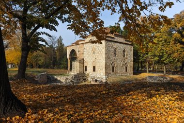Nis, Sırbistan - 21 Ekim 2017: Sunset görünümünü Bali Camii kale, şehir, Nis
