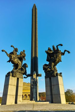 VELIKO TARNOVO, BULGARIA - 9 APRIL 2017:  Monument to the Asen Dynasty in city of Veliko Tarnovo clipart