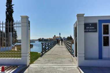 Porto Lagos, Yunanistan - 23 Eylül 2017: Manastır Saint Nicholas Porto Lagos iki ada kasaba Xanthi, Yunanistan yakınında yer alan