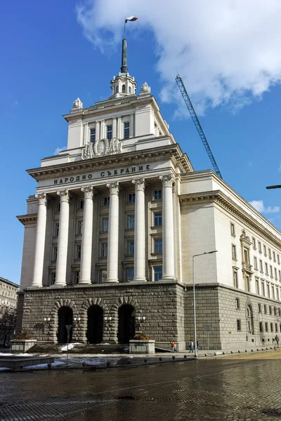 SOFIA, BULGARIA - 5 FEBBRAIO 2017: Veduta invernale dell'ex Camera del Partito Comunista a Sofia — Foto Stock