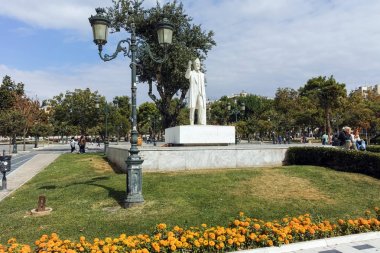 Thessaloniki, Yunanistan - 30 Eylül 2017: Heykel, Eleftherios Venizelos Thessaloniki, Yunanistan'ın şehir merkezinde