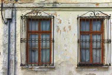 Xanthi, Yunanistan - 23 Eylül 2017: Tipik sokak ve eski evde Xanthi, Yunanistan'ın eski şehir