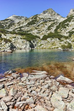 Sol Kralev Dvor pass ve Samodivski gölleri, Pirin Dağı ile manzara