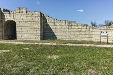 İlk Bulgar İmparatorluğu ortaçağ kalesi büyük Preslav (Veliki Preslav), bölge Shumen, Bulgaristan başkenti Harabeleri