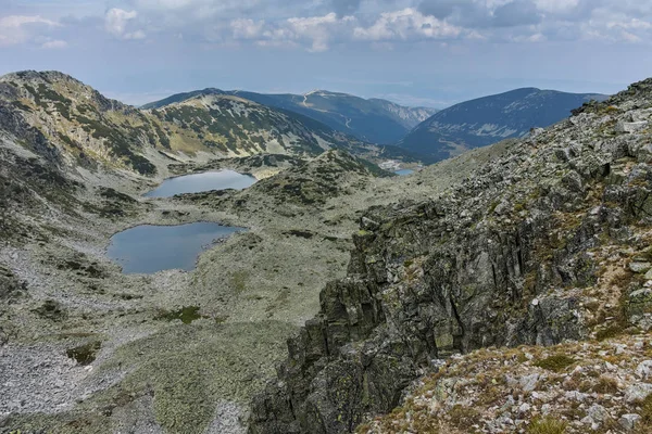 Şaşırtıcı panorama Musalenski göller, Rila Dağı, Bulgaristan