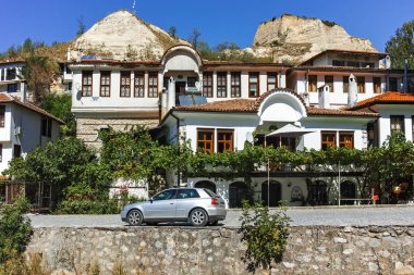 Melnik, Bulgaristan - 7 Eylül 2017: Panorama ile eski evlerde: kasaba Melnik, bölge Yukarı Cuma, Bulgaristan