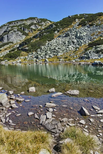 Fantastisk Sommarlandskap Med Fjällsjö Rilabergen Bulgarien — Stockfoto