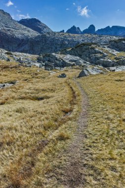 Rila Dağı inanılmaz manzara yakın korkunç göl, Bulgaristan