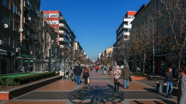 Sofia Bulgaristan Aralık 2016 Nsanlar Yürürken Insanlar Vitosha Bulvarı Şehir — Stok fotoğraf