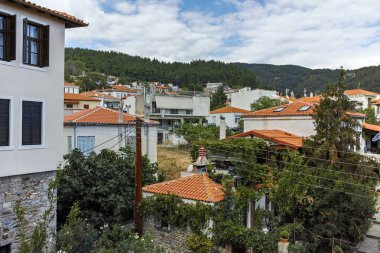 Xanthi, Yunanistan - 23 Eylül 2017: Street ve eski evleri eski kasaba İskeçe, Doğu Makedonya ve Trakya, Yunanistan