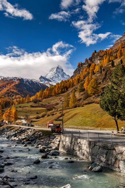 Herrlicher Herbstblick Auf Den Ferienort Zermatt Kanton Wallis Schweiz — Stockfoto