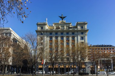 Madrid, İspanya - 21 Ocak 2018: Binalar Paseo de la Castellana Street City, Madrid, İspanya