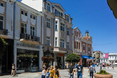 Plovdiv, Bulgaristan - 10 Haziran 2017: Panorama Knyaz Alexander ben Plovdiv, Bulgaristan şehirde sokak