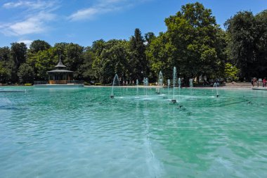 Plovdiv, Bulgaristan - 10 Haziran 2017: Panoramik şarkı çeşmeler şehir Plovdiv, Bulgaristan