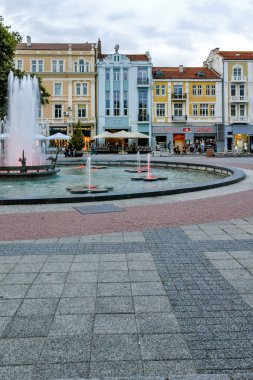 Plovdiv, Bulgaristan - 9 Haziran 2017: Walking street City, Plovdiv, Bulgaristan gün batımı görünümü