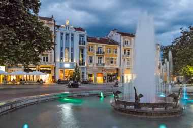 Plovdiv, Bulgaristan - 9 Haziran 2017: Walking street City, Plovdiv, Bulgaristan gece fotoğrafı