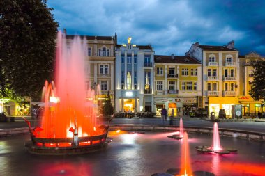 Plovdiv, Bulgaristan - 9 Haziran 2017: Walking street City, Plovdiv, Bulgaristan gece fotoğrafı