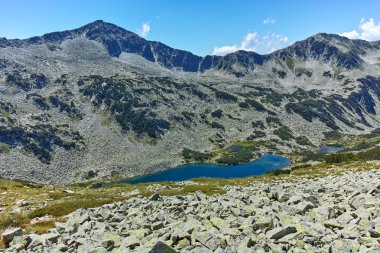 Dalgoto (uzun) Gölü, Pirin Dağı, Bulgaristan muhteşem görünümü