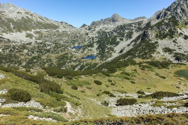 Prevalski göl ve Dzhangal tepe, Pirin Dağı, Bulgaristan ile muhteşem manzara