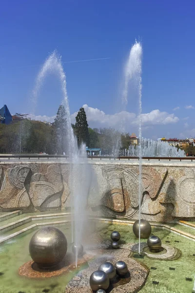 Sofia Bulgaria April 20F Brunnen Vor Dem Nationalen Kulturpalast Sofia — Stockfoto