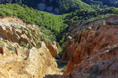 Peyzaj taş oluşumu Stob Piramitler, Rila Dağı, Köstendil bölgenin, Bulgaristan