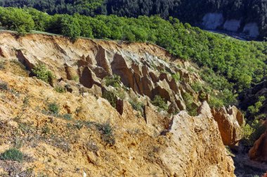 Peyzaj taş oluşumu Stob Piramitler, Rila Dağı, Köstendil bölgenin, Bulgaristan