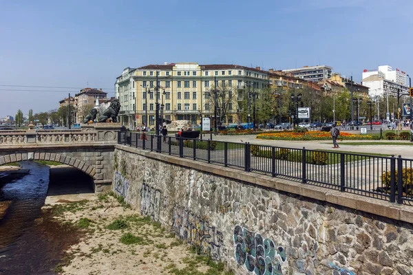 Sofia Bulgarie Avril 2018 Vue Panoramique Pont Lion Sur Rivière — Photo