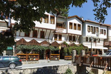 Melnik, Bulgaristan - 7 Eylül 2017: On dokuzuncu yüzyılın eski evlerde kasaba, Melnik, bölge Yukarı Cuma, Bulgaristan