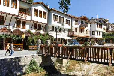 Melnik, Bulgaristan - 7 Eylül 2017: On dokuzuncu yüzyılın eski evlerde kasaba, Melnik, bölge Yukarı Cuma, Bulgaristan