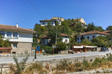 Melnik, Bulgaristan - 7 Eylül 2017: On dokuzuncu yüzyılın eski evlerde kasaba, Melnik, bölge Yukarı Cuma, Bulgaristan