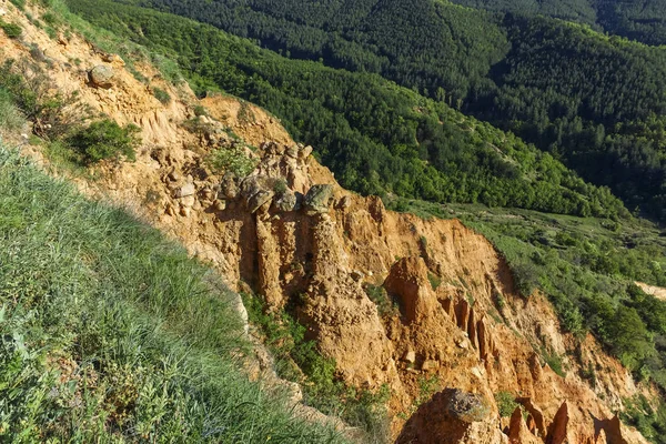 Günbatımı manzara kaya oluşumu Stob Piramitler, Rila Dağı, Köstendil bölgenin, Bulgaristan