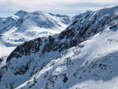 Todorka tepe, Pirin Dağı, Bulgaristan üzerinden muhteşem kış manzarası