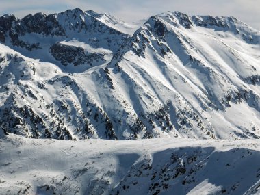 Todorka tepe, Pirin Dağı, Bulgaristan üzerinden muhteşem kış manzarası