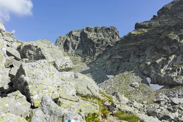 Paisagem perto de Orlovets peak, Rila Mountain, Bulgária — Fotografia de Stock