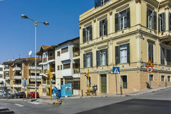 Calle típica de la ciudad de Tesalónica, Grecia — Foto de Stock