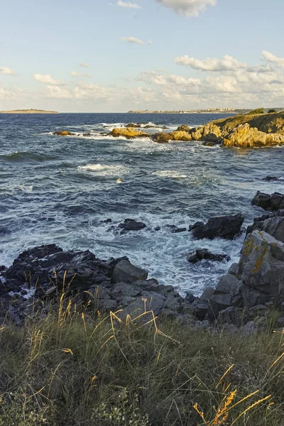 Zonsondergang Landschap van de kustlijn van Chernomorets, Bulgarije — Stockfoto