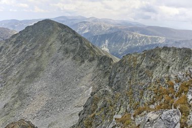 Musala zirvesinden panoramik manzara, Rila dağı, Bulgaristan