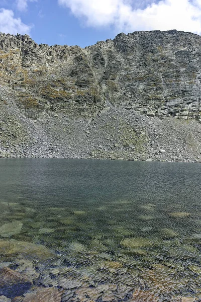 Panorama Ledenoto (Led) Lake, Rila mountain, Bulgaria — Stock fotografie