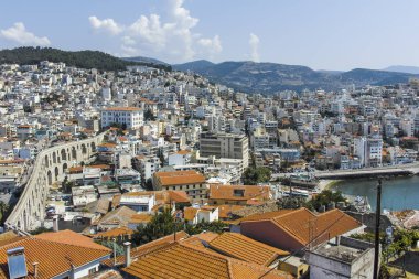 Yunanistan 'ın kalesinden Kavala kentinin panoramik manzarası