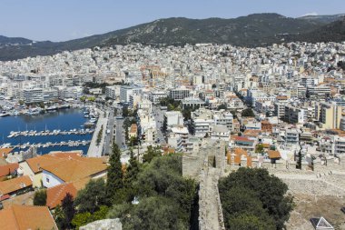 Yunanistan 'ın kalesinden Kavala kentinin panoramik manzarası