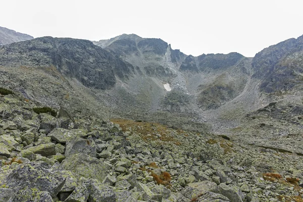 Paisagem perto de lagos Musalenski, Rila montanha, Bulgária — Fotografia de Stock