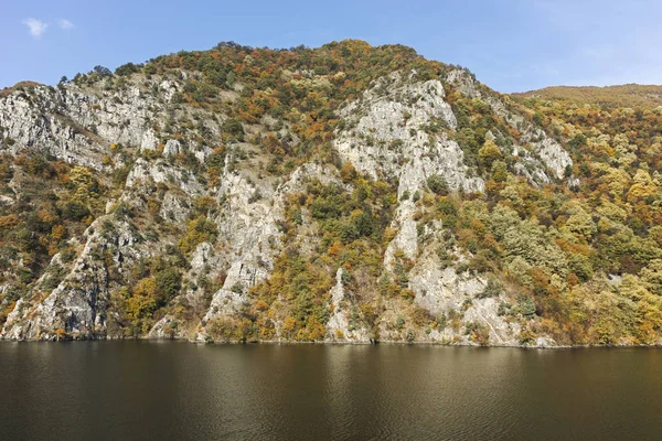 ブルガリアのロードス山にあるクリチム貯水池 — ストック写真