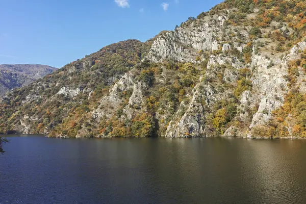 ブルガリアのロードス山にあるクリチム貯水池 — ストック写真