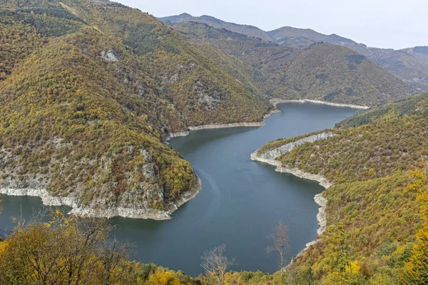 Paisagem de outono com Tsankov Kamak Reservoir, Bulgária — Fotografia de Stock