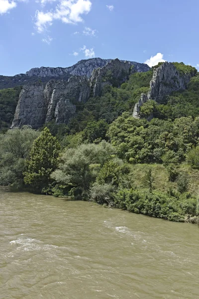 Ритлітові скелі в ущелині річки Іскар (Болгарія). — стокове фото