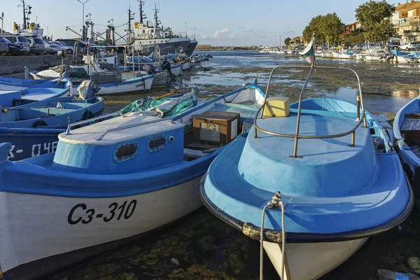 Solnedgång vid kustgatan i staden Sozopol, Bulgarien — Stockfoto