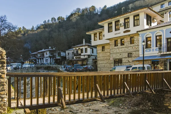 Calle y casas antiguas en la ciudad histórica de Melnik, Bulgaria — Foto de Stock